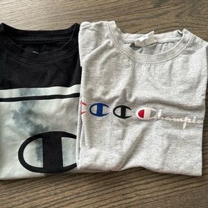 Bundle of 2 Boys Champion T-shirts Size Small